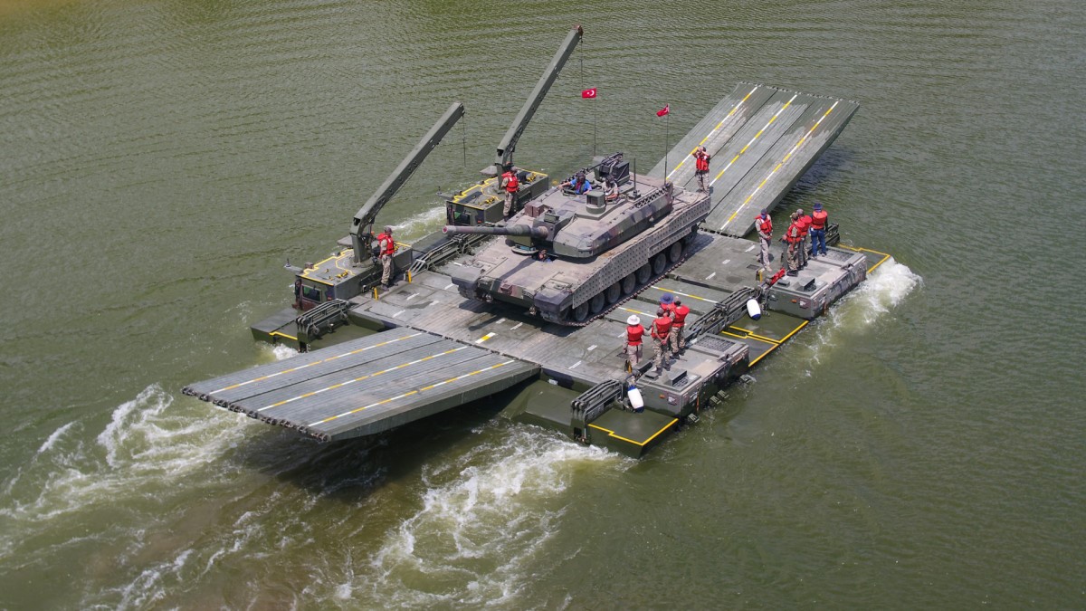 Otter Turkish Wet Gap Vehicle (D)